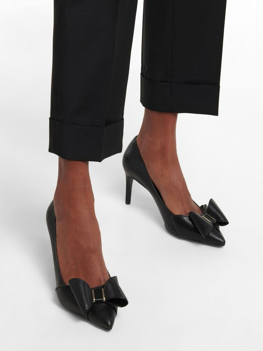 Salvatore Ferragamo Women's Black Zoey 70 Leather Pumps, Only Size 6C, –  VIASHOP